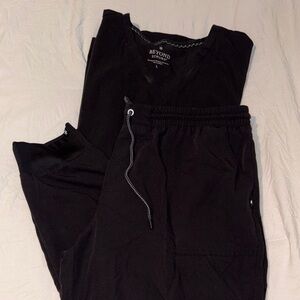 Beyond black Scrub Set